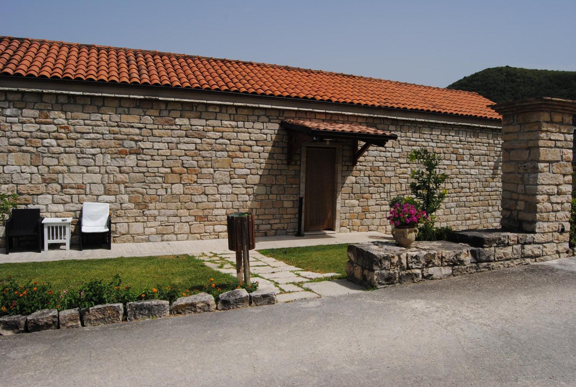 Hotel Ristorante Solelago Guardialfiera 外观 照片