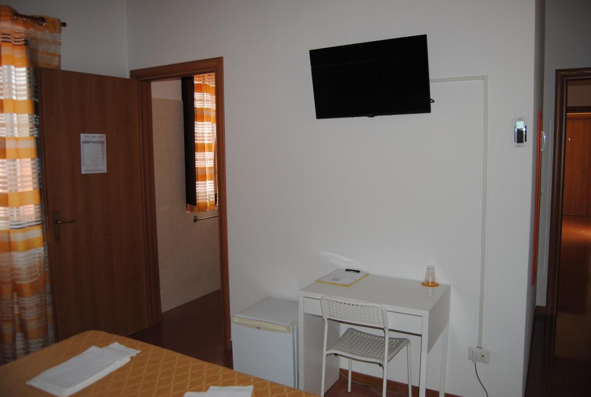 Hotel Ristorante Solelago Guardialfiera 外观 照片
